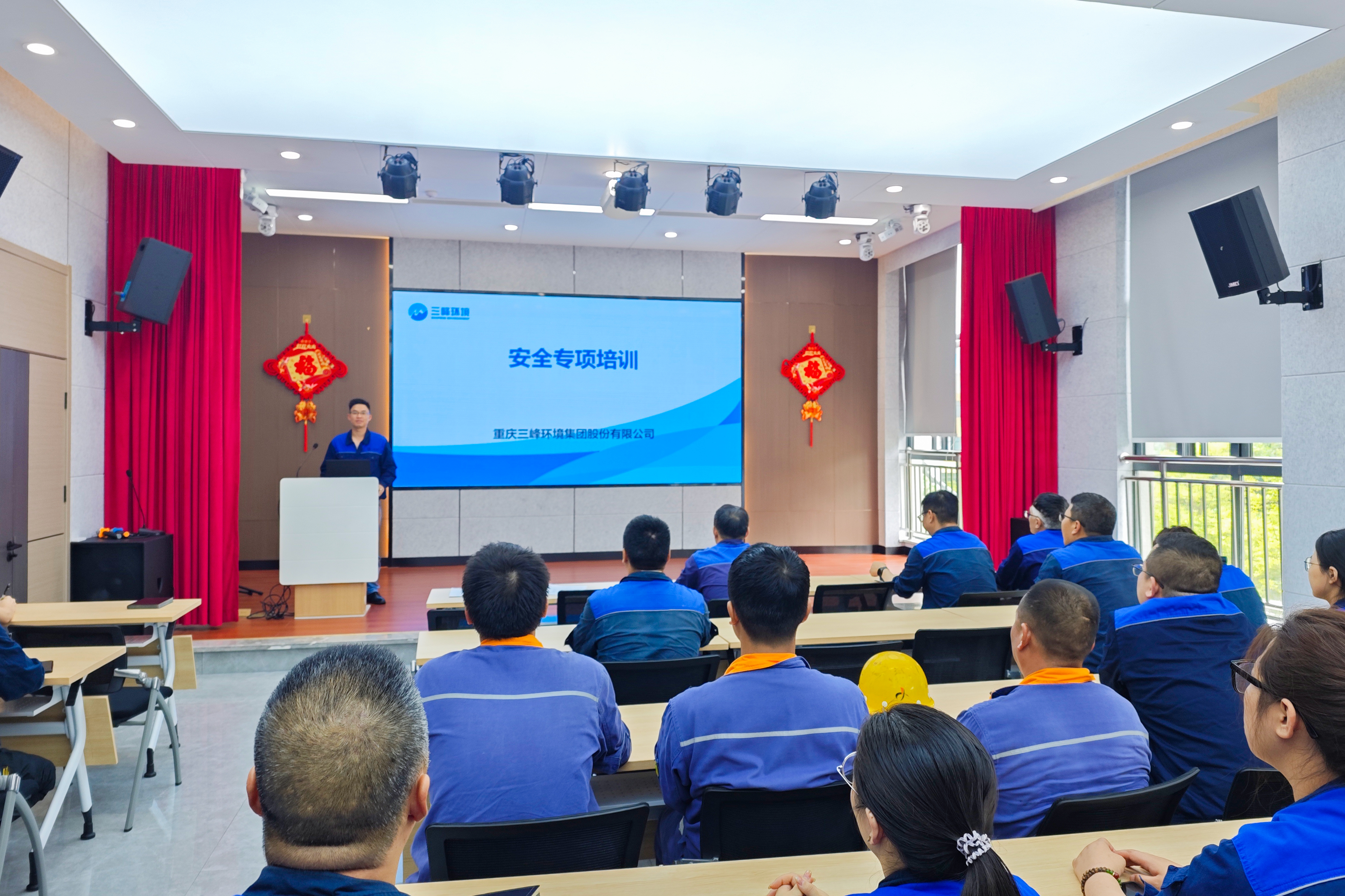 00deefcdcb30852a3b372ba69c2089e9.jpg